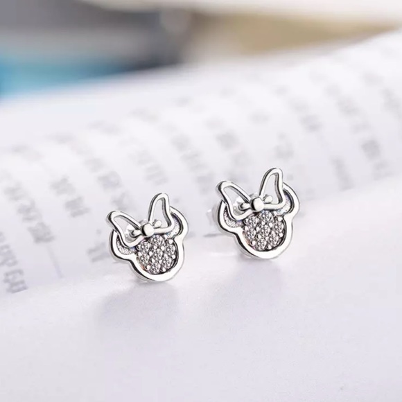 MINNIE Cubic Zirconia Diamond Crystal Stud Earrings With Gift Box - Picture 2 of 6